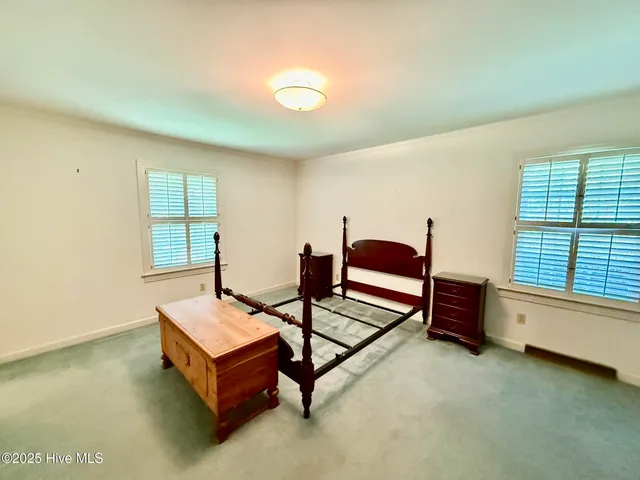 $347,450 | 302 Woodlawn Drive, Williamston, NC 27892