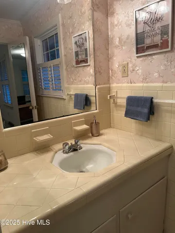 $347,450 | 302 Woodlawn Drive, Williamston, NC 27892