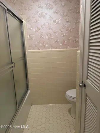 $323,000 | 302 Woodlawn Drive, Williamston, NC 27892