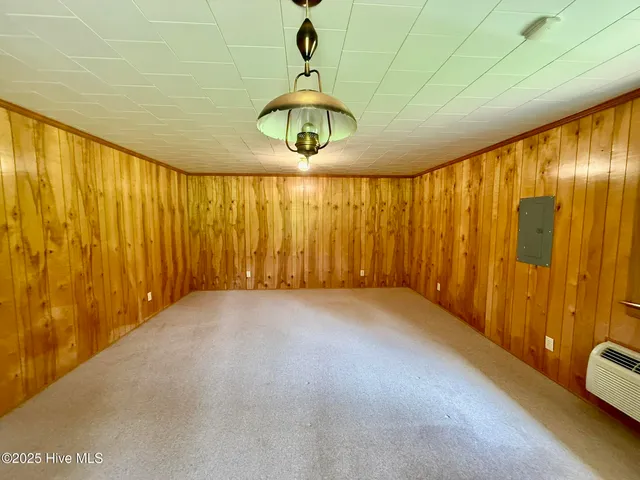 $347,450 | 302 Woodlawn Drive, Williamston, NC 27892