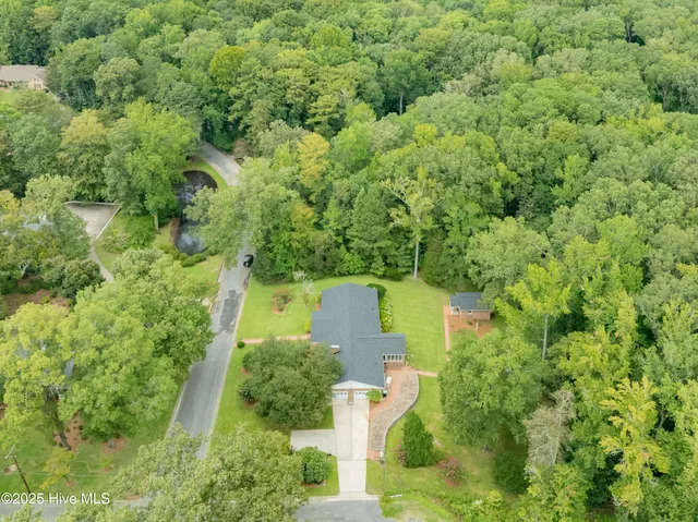 $347,450 | 302 Woodlawn Drive, Williamston, NC 27892