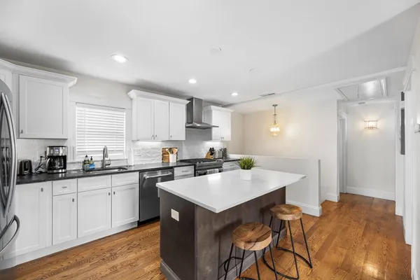 $3,300 | 114 Moreland Street, Unit 2, Somerville, MA 02145