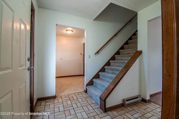 $1,850 | 414-416 Melrose Avenue, Clarks Summit, PA 18411