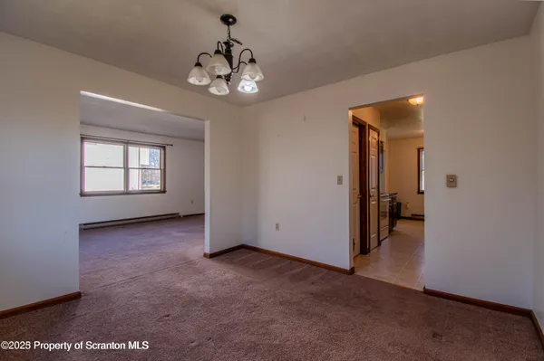 $1,850 | 414-416 Melrose Avenue, Clarks Summit, PA 18411