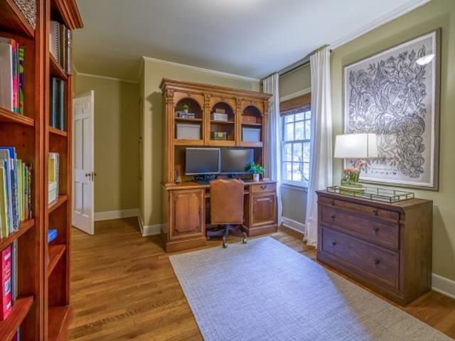 4309 Sequoia Road Memphis, TN 38117 - Photo 20 of 25 a bed room with a bed and furniture