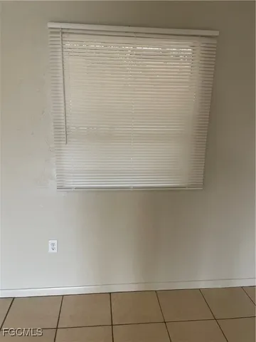 a close up of a shower