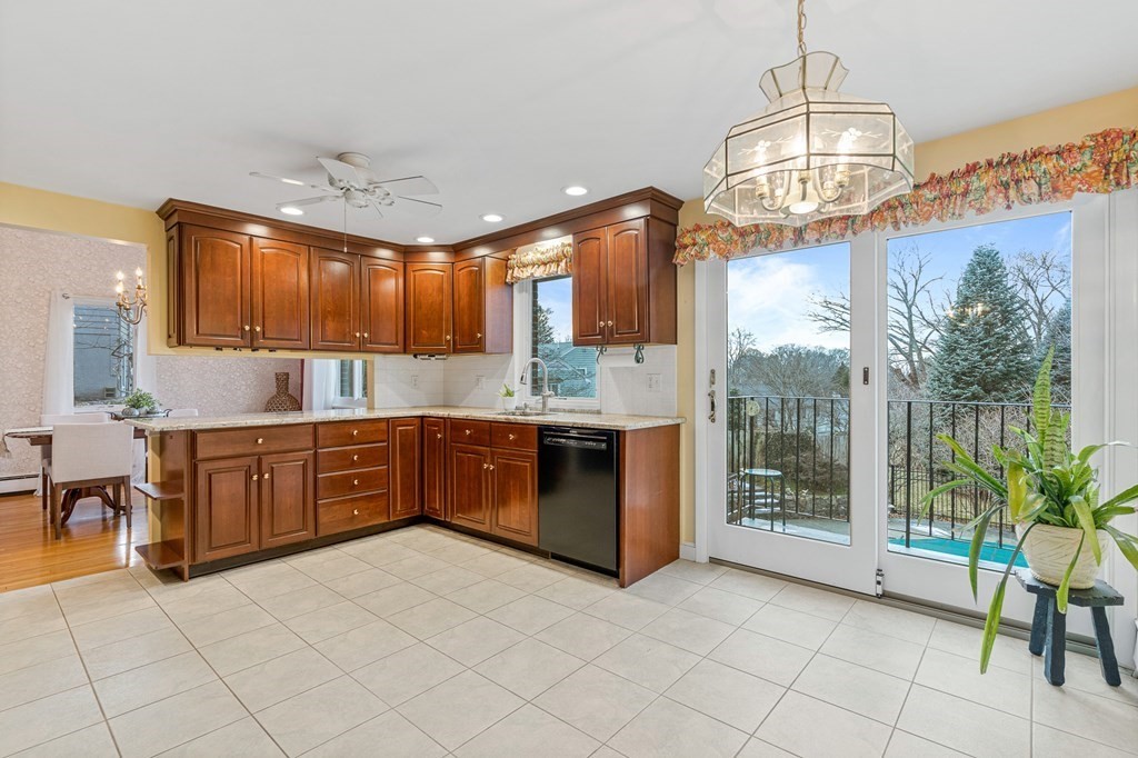 34 North Border Road Winchester, MA 01890 - Photo 6 of 40 Gallery Image 6