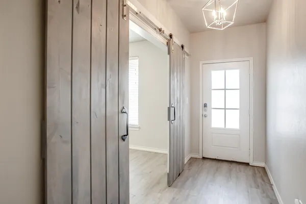 $2,295 | 2328 104th Street, Lubbock, TX 79423