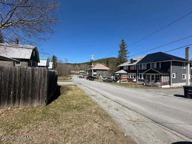 $69,900 | 9 Bridal Row, Moriah, NY 12998