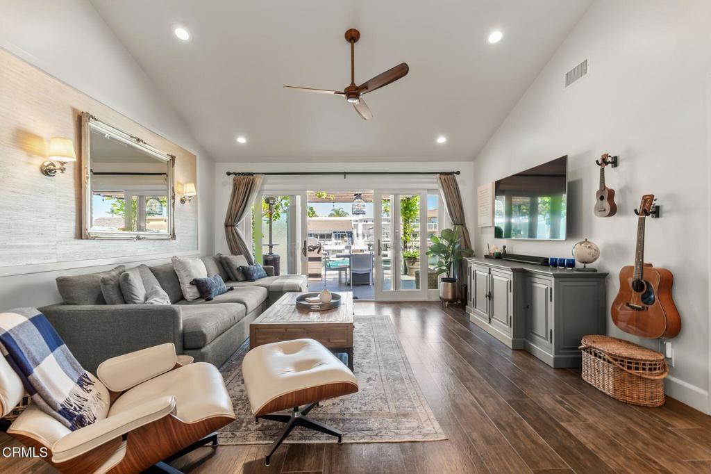 4575 Gateshead Bay Oxnard, CA 93035 - Photo 12 of 34 4575_Gateshead_Bay-24