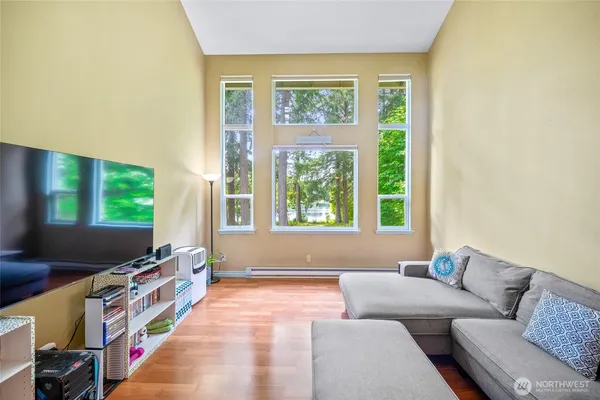 $325,000 | 227 Lark Street Southwest, Unit E, Tumwater, WA 98512