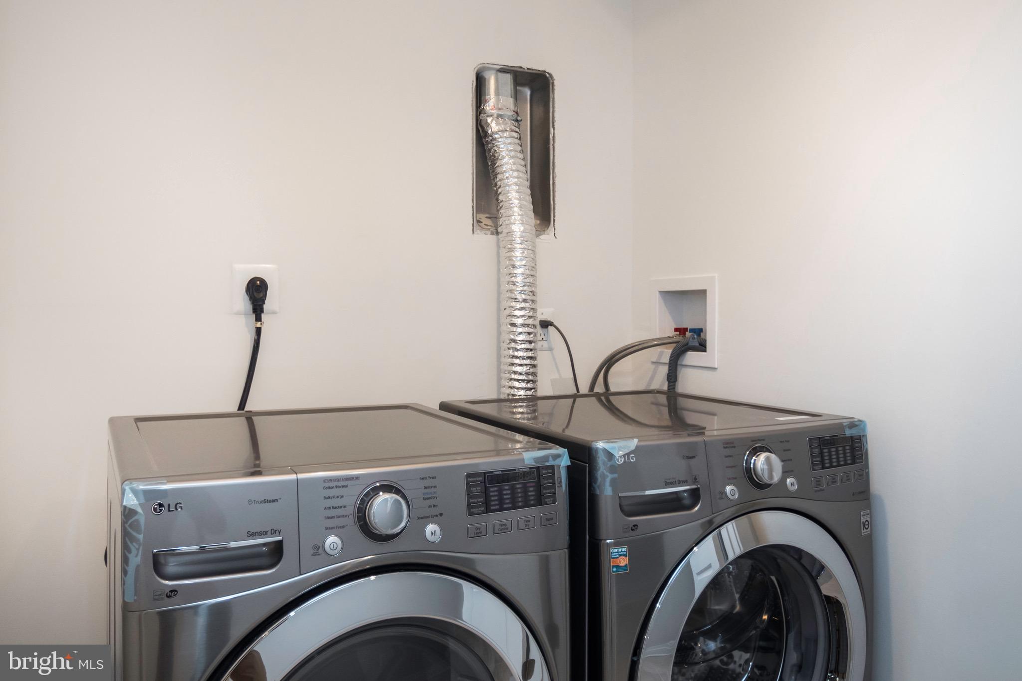 220 P Street Northwest, Unit 2 Washington, DC 20001 - Photo 20 of 30 Big size Washer/Dryer