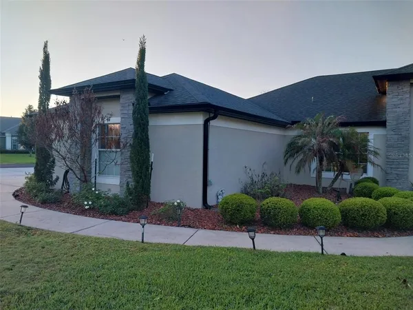 $495,000 | 336 Lakecrest Drive, Tavares, FL 32778