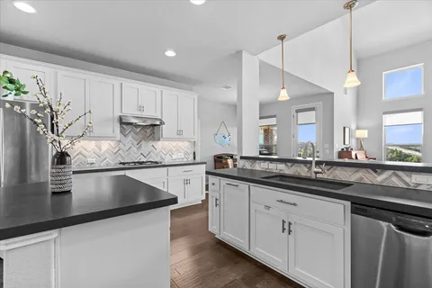 $829,000 | 2733 Painted Sky Bend, Leander, TX 78641