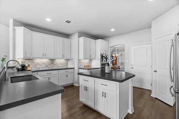$849,000 | 2733 Painted Sky Bend, Leander, TX 78641