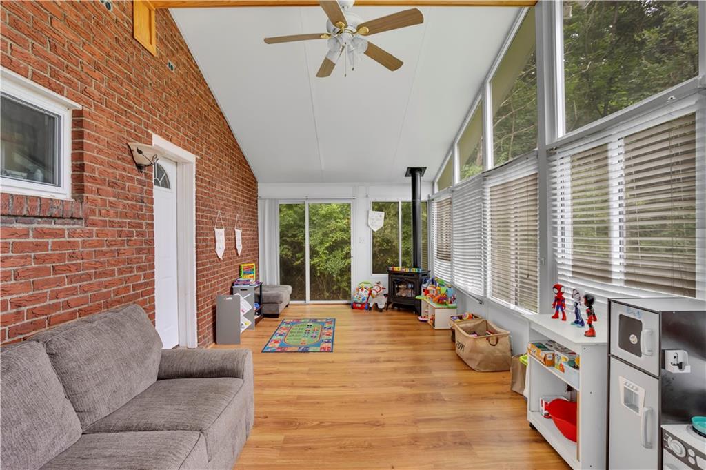 3 Kerr Road Carnegie, PA 15106 - Photo 20 of 25 Gallery Image 20