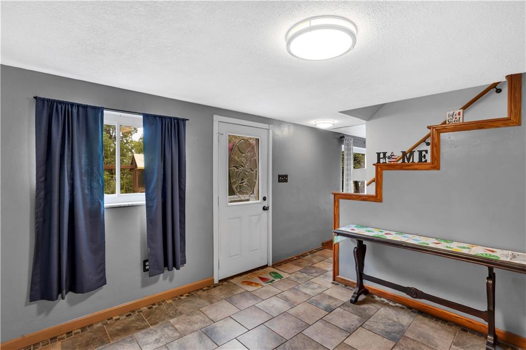 3 Kerr Road Carnegie, PA 15106 - Photo 10 of 25 Gallery Image 10