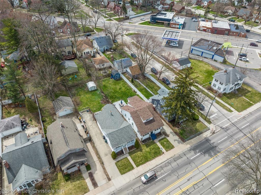 423 West 12 Mile Road Royal Oak, MI 48073 - Photo 9 of 42 423 W 12 Mile Exterior-10.jpg