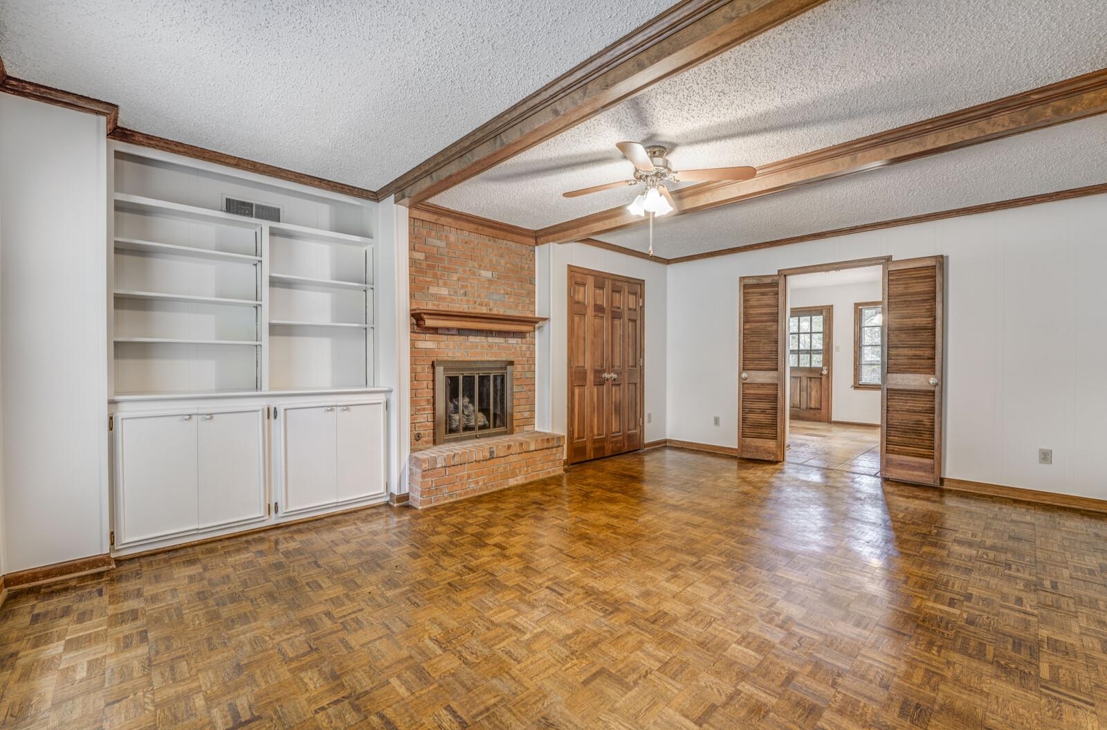 2044 Allenby Road Germantown, TN 38139 - Photo 5 of 40 Gallery Image 5