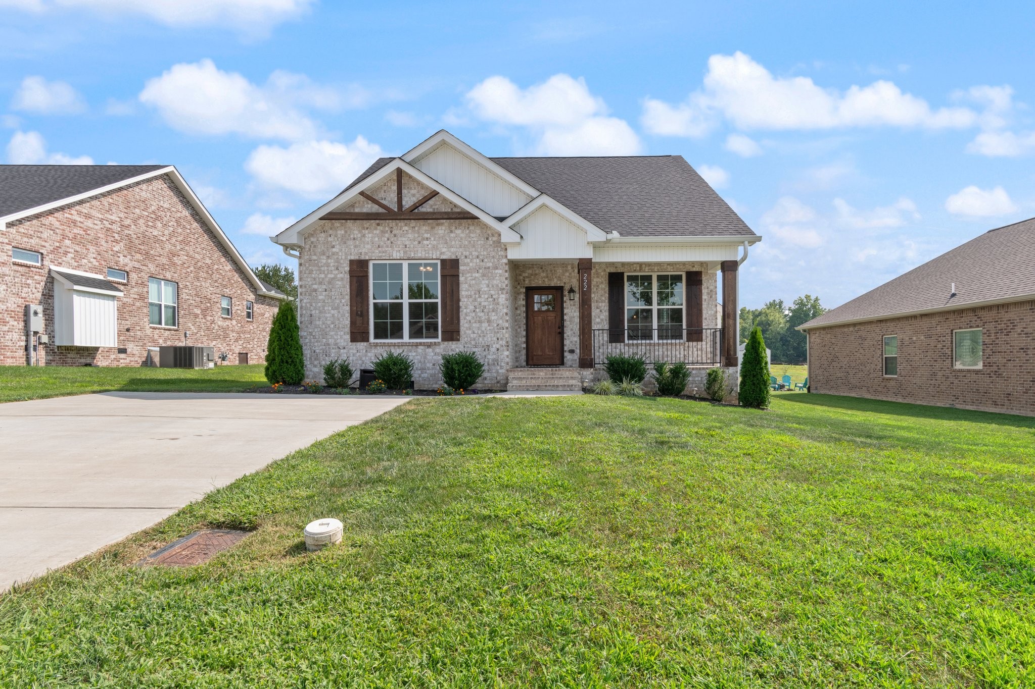 222 Julia Ann Court Springfield, TN 37172 - Photo 2 of 16 a view of a house with backyard and garden