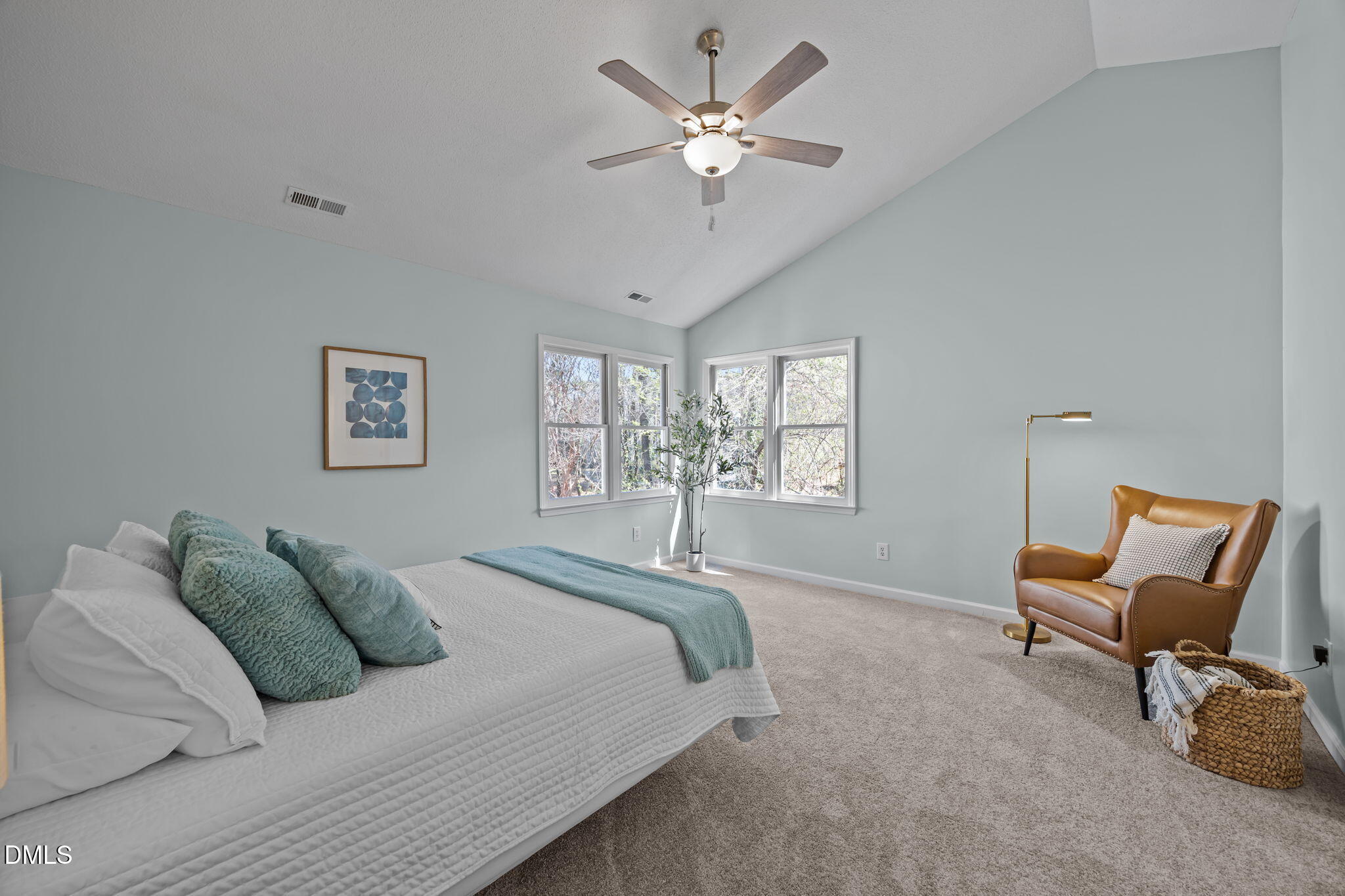 1609 Lethbridge Court Raleigh, NC 27606 - Photo 10 of 18 23-web-or-mls-IMG_1811