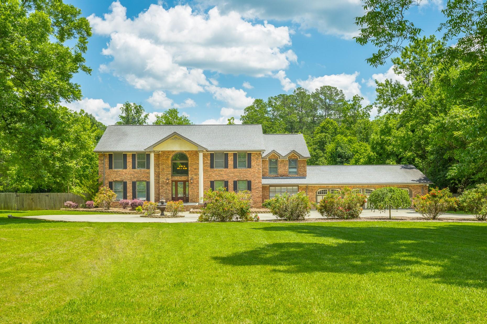 724 Graysville Road Chattanooga, TN 37421 - Photo 1 of 51 All Brick Classic
