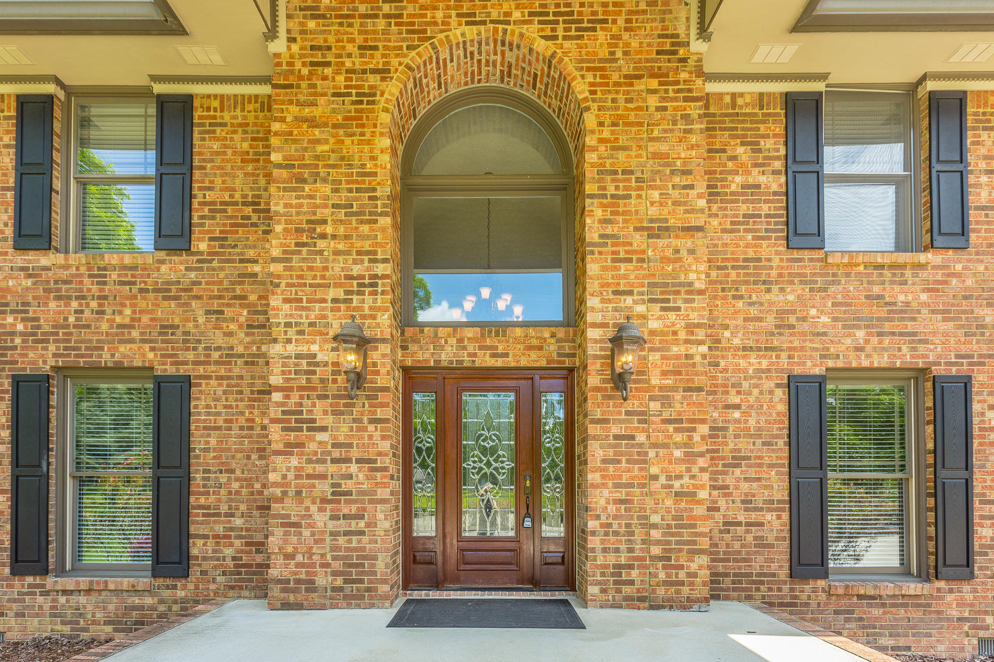 724 Graysville Road Chattanooga, TN 37421 - Photo 7 of 51 Arched Entrance