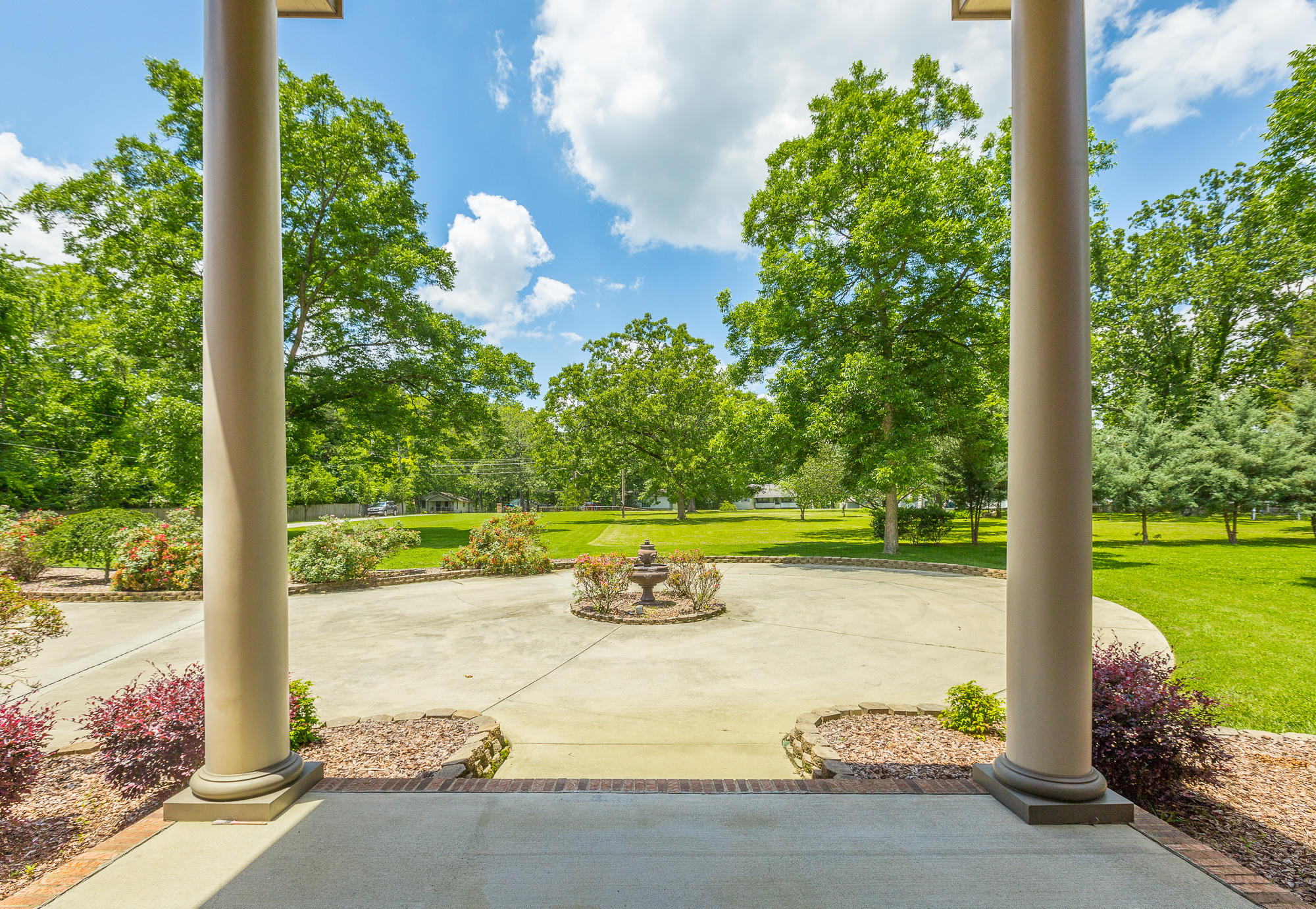 724 Graysville Road Chattanooga, TN 37421 - Photo 8 of 51 View from Front overlooking fountain