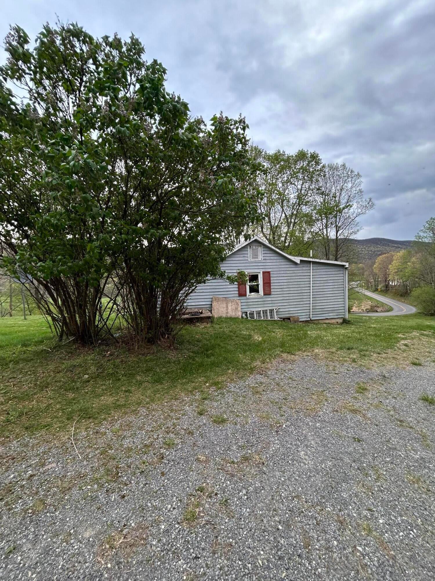 3358 Zenith Road Gap Mills, WV 24941 - Photo 54 of 72 Gallery Image 54