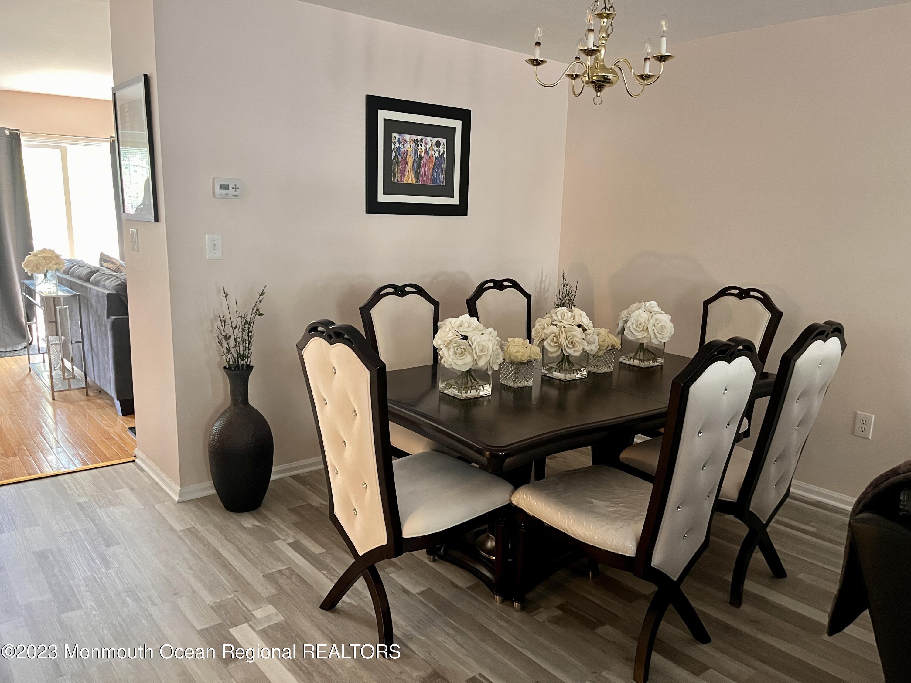151 Setter Place, Unit 1000 Freehold, NJ 07728 - Photo 5 of 22 IMG_1875