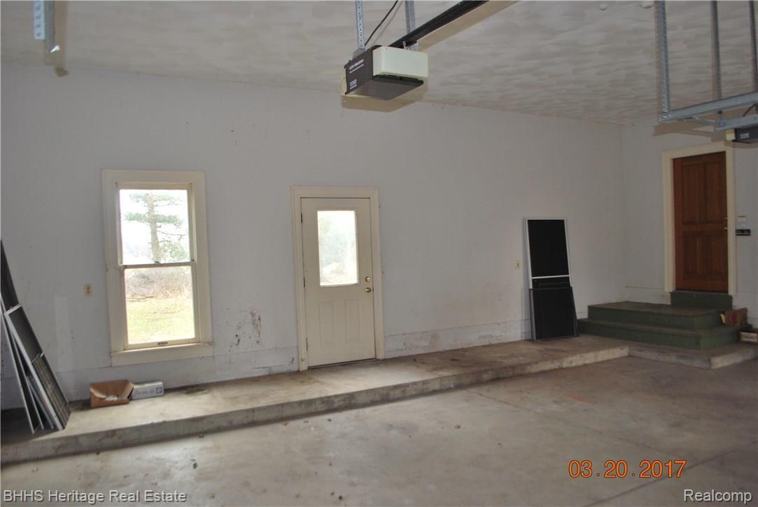 4560 North Gregory Road Fowlerville, MI 48836 - Photo 16 of 64 DSC_0013.JPG