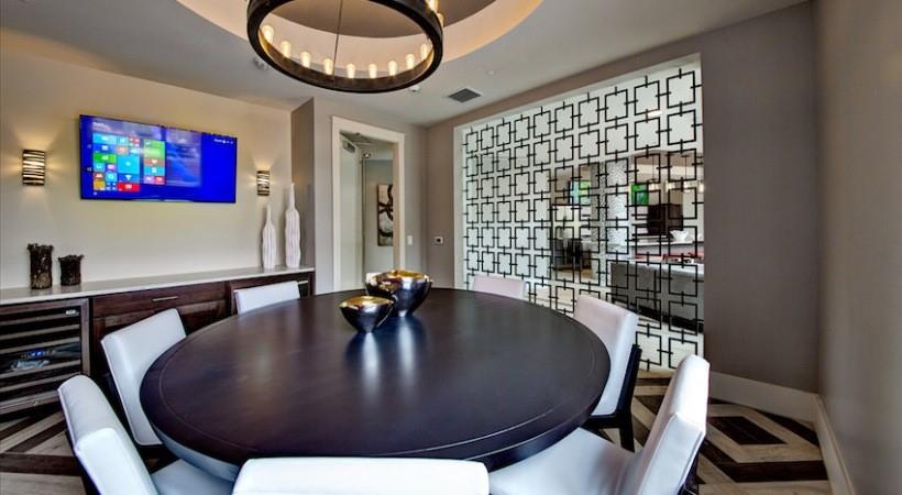 2728 Cedar Springs Road, Unit 1801 Dallas, TX 75201 - Photo 19 of 26 a dining room with furniture and wooden floor