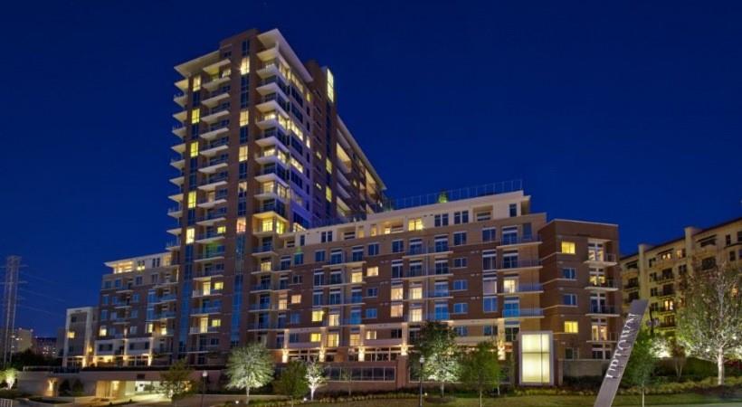 2728 Cedar Springs Road, Unit 1801 Dallas, TX 75201 - Photo 2 of 26 a front view of a building