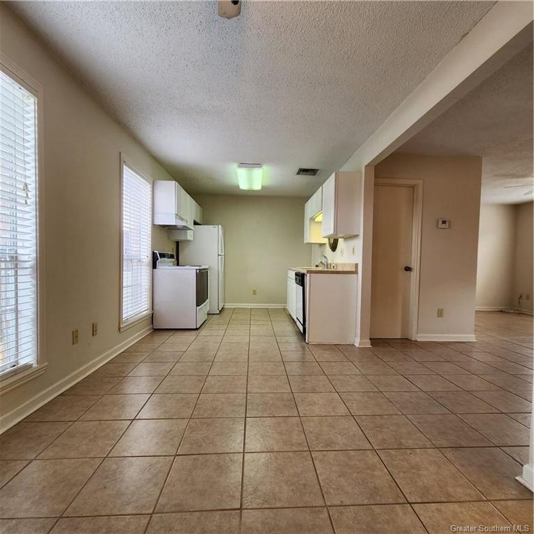 311 Rue Louis XIV, Unit E Lafayette, LA 70508 - Photo 13 of 24 Gallery Image 13