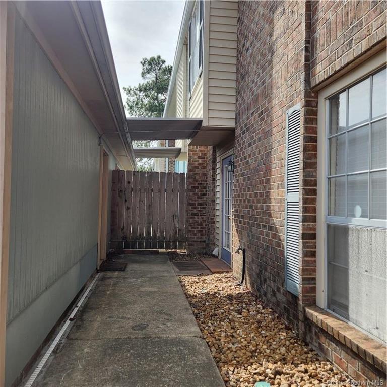 311 Rue Louis XIV, Unit E Lafayette, LA 70508 - Photo 3 of 24 Gallery Image 3