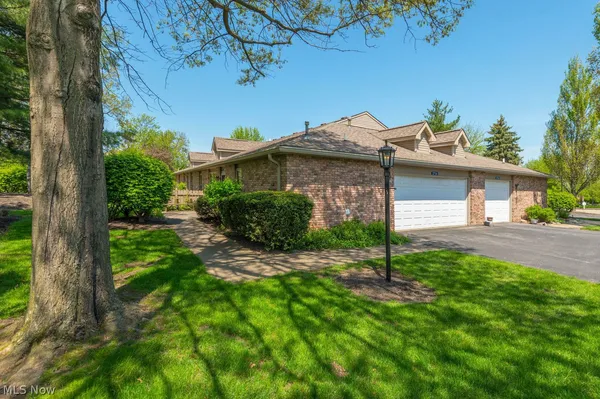 $257,000 | 2716 Shakespeare Lane, Avon, OH 44011
