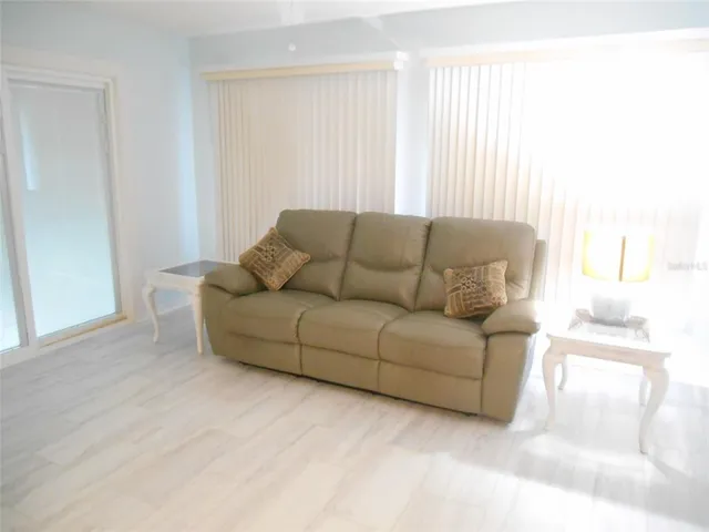 $2,000 | 17746 Southeast 99th Avenue, Summerfield, FL 34491