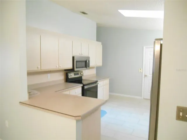 $2,000 | 17746 Southeast 99th Avenue, Summerfield, FL 34491