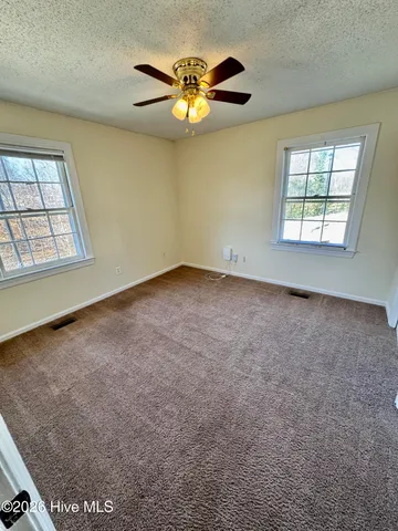 $1,000 | 402 East 2nd Street, Unit B, Greenville, NC 27858