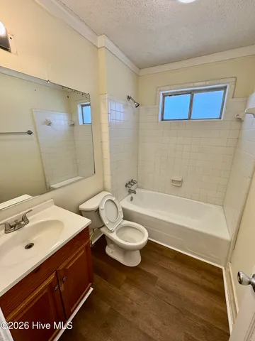 $1,000 | 402 East 2nd Street, Unit B, Greenville, NC 27858