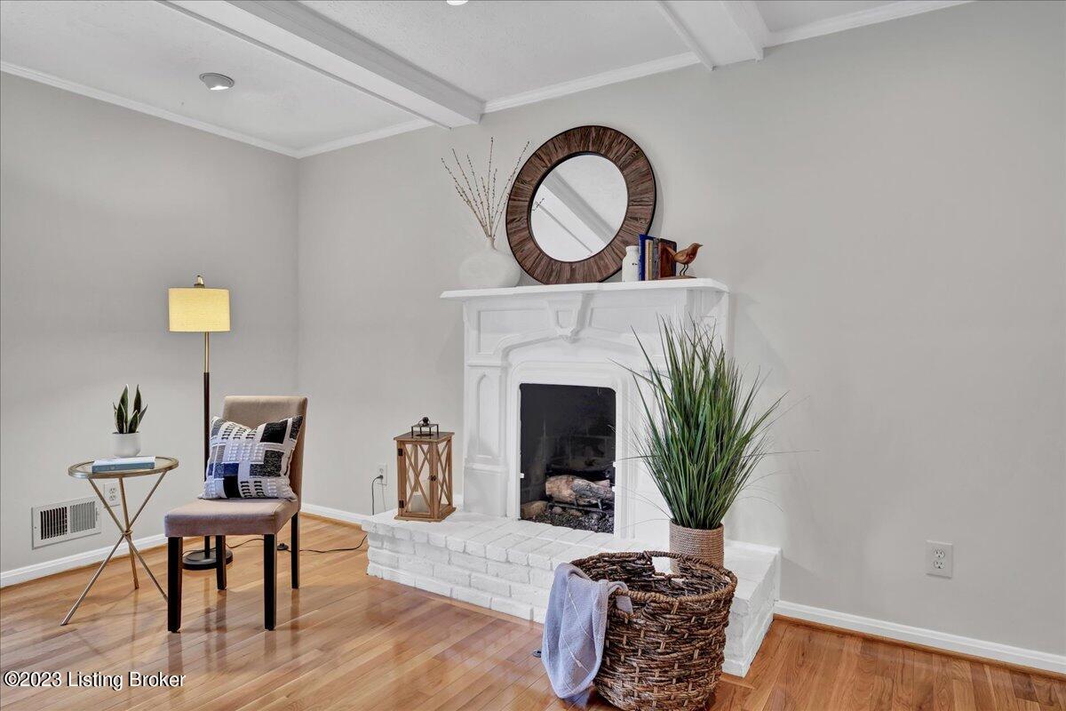6805 Tottenham Road Louisville, KY 40207 - Photo 11 of 47 18-6805 Tottenham Rd-118