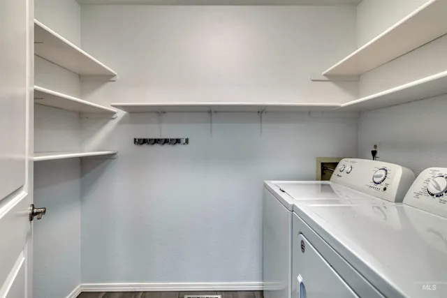 $399,900 | 7159 West Gillis Drive, Boise, ID 83714