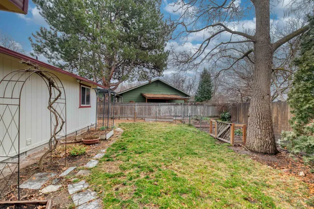 $399,900 | 7159 West Gillis Drive, Boise, ID 83714