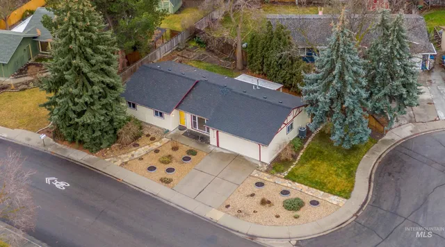 $399,900 | 7159 West Gillis Drive, Boise, ID 83714
