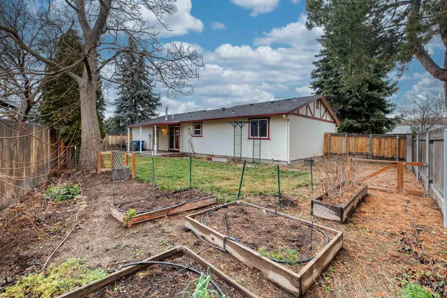 $399,900 | 7159 West Gillis Drive, Boise, ID 83714