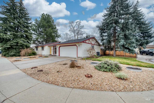 $399,900 | 7159 West Gillis Drive, Boise, ID 83714