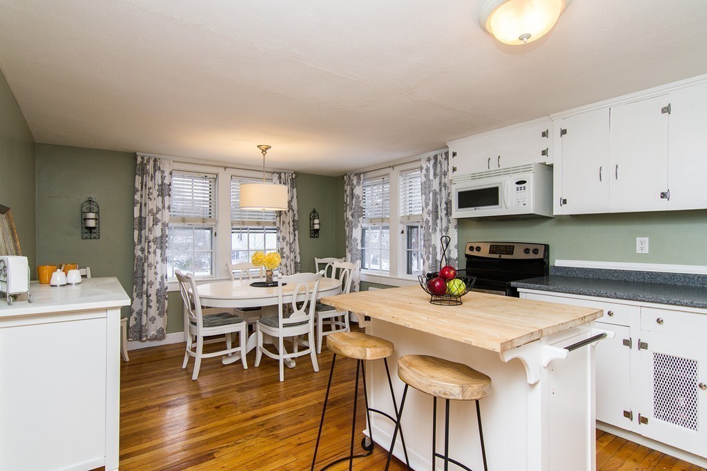 406 Common Street Walpole, MA 02081 - Photo 3 of 18 Gallery Image 3