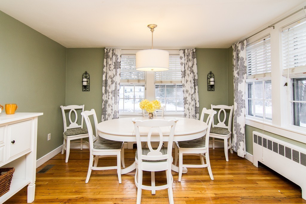 406 Common Street Walpole, MA 02081 - Photo 4 of 18 Gallery Image 4