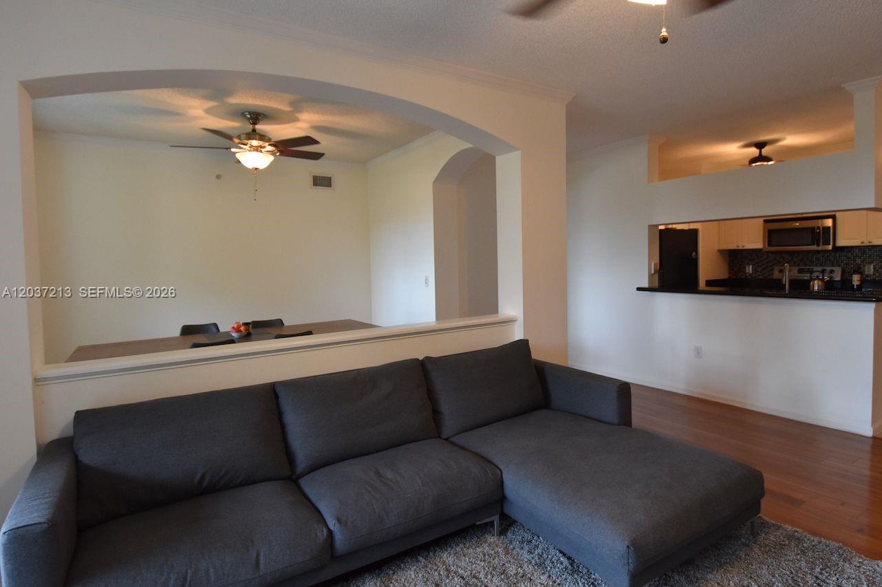 17150 North Bay Road, Unit 2314 Sunny Isles Beach, FL 33160 - Photo 3 of 15