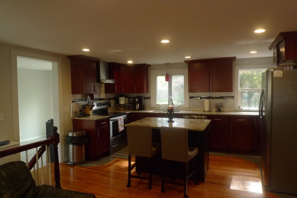 95 Clough Street Springfield, MA 01118 - Photo 7 of 22 Gallery Image 7